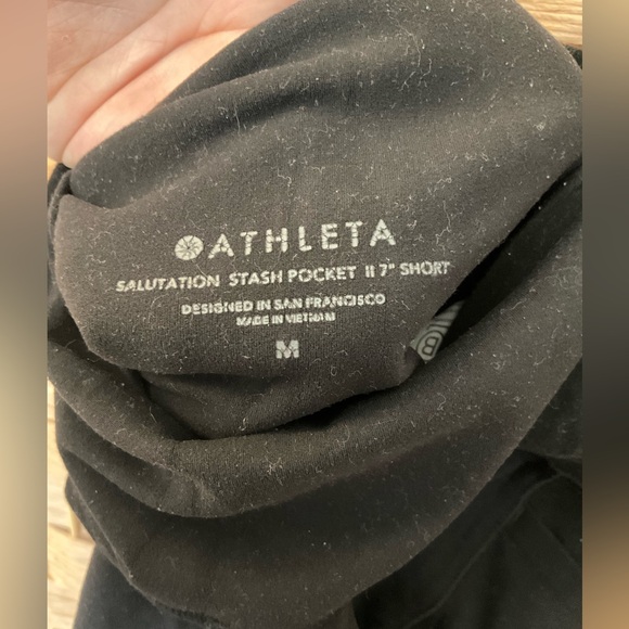 2 Pair Athleta Salutation Stash Pocket Short - Picture 7 of 14